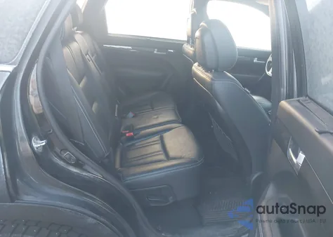 2014 Kia Sorento Limited V6 z USA, uszkodzony, nr VIN 5XYKWDA71EG443110